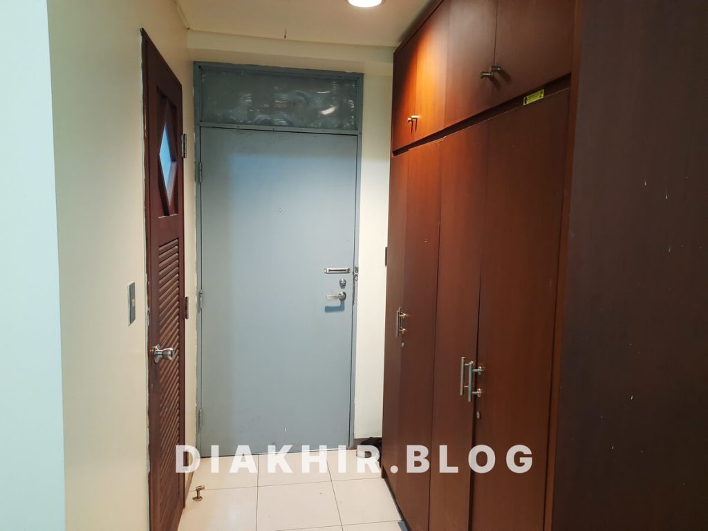 Gambar pengalaman Menginap di Guest House Pusat Studi Jepang Universitas Indonesia, pintu ala Jepang