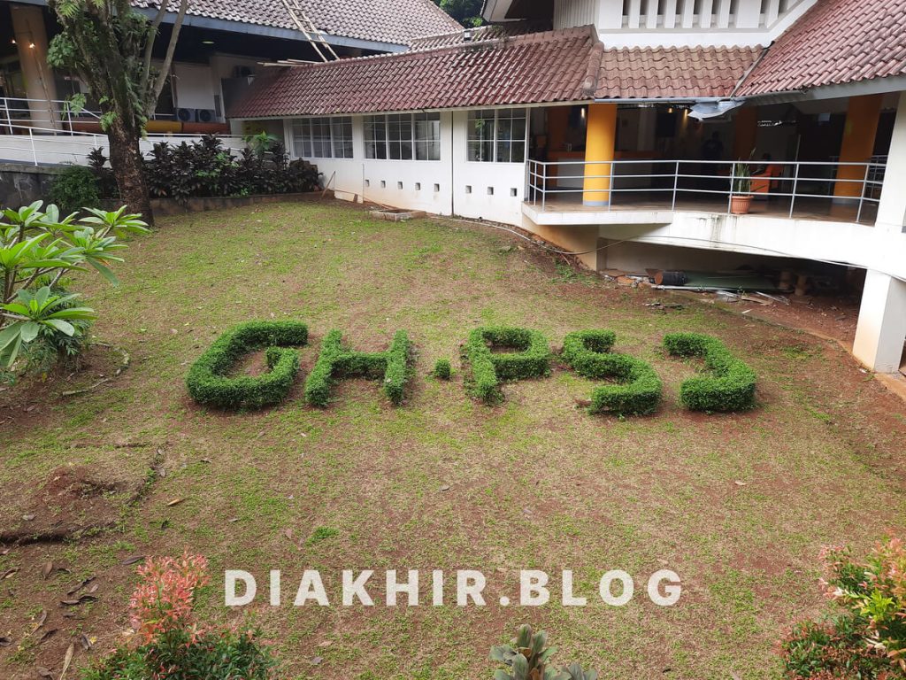 Gambar pengalaman Menginap di Guest House Pusat Studi Jepang Universitas Indonesia, tulisan tanaman hias GH-PSJ