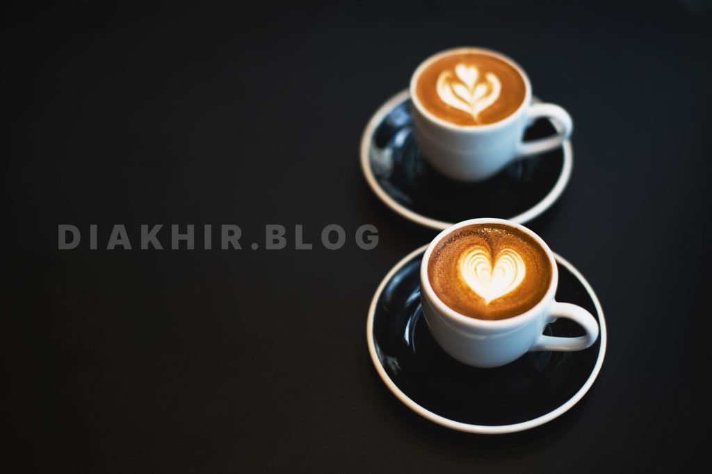 2 cangkir kopi nikmat mengikat inspirasi diakhir.blog